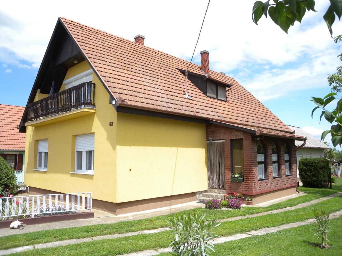 Apartment Balatonbereny 4 Exterior foto