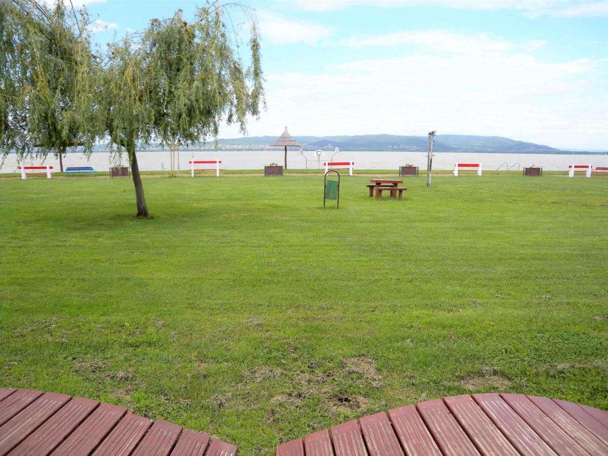 Apartment Balatonbereny 4 Exterior foto