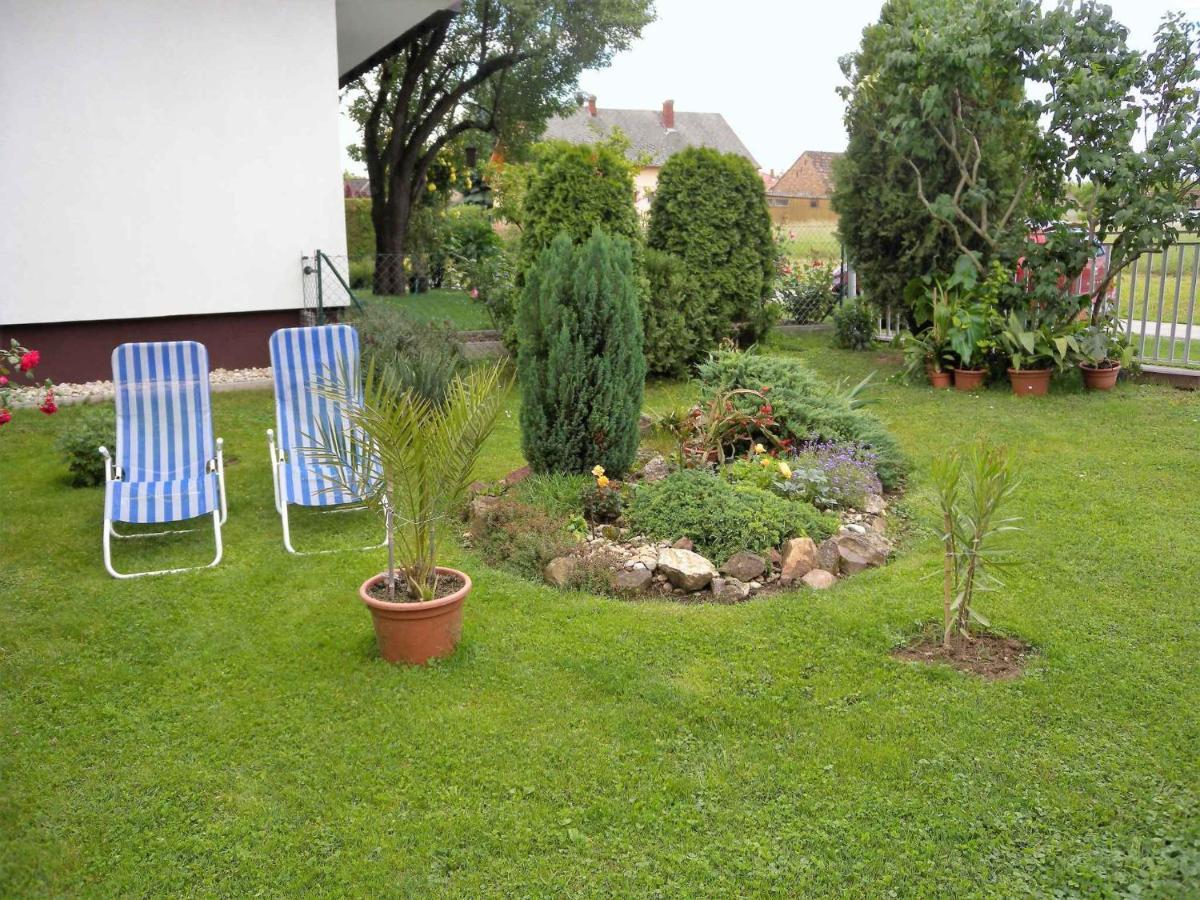 Apartment Balatonbereny 4 Exterior foto