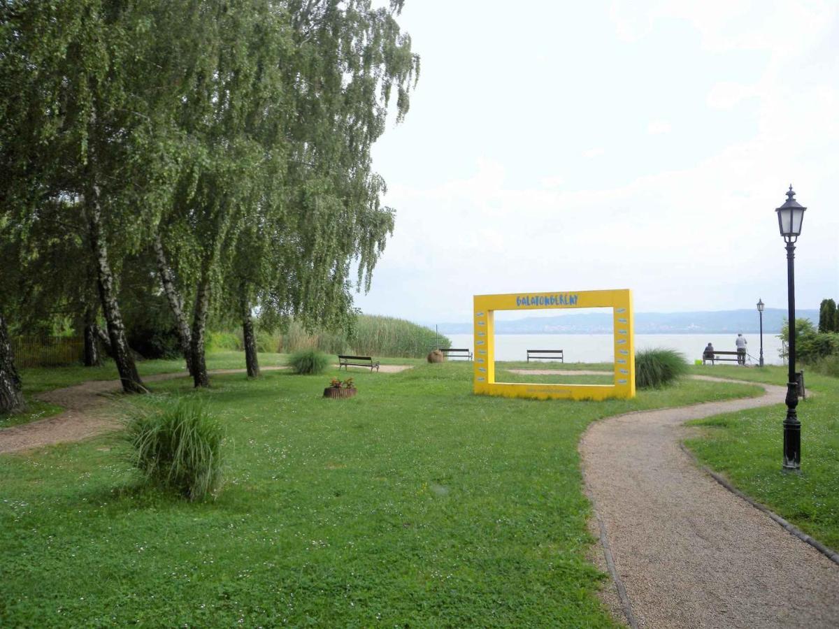 Apartment Balatonbereny 4 Exterior foto